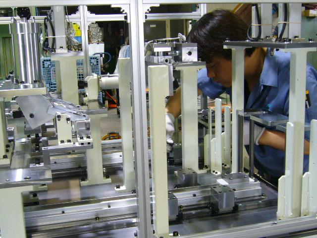 ロボットも扱える！オリジナル機械の製造 | 株式会社ティーエイチエー(愛知県岡崎市)の求人