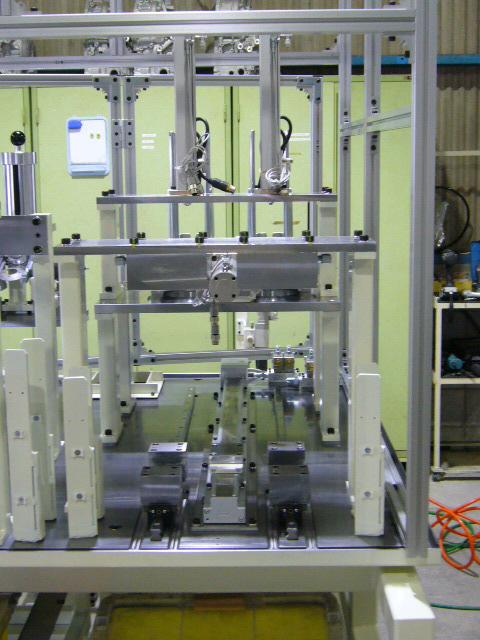 こんな機械を作り上げていきます。 | ロボットも扱える！オリジナル機械の製造 | 株式会社ティーエイチエー(愛知県岡崎市)の求人